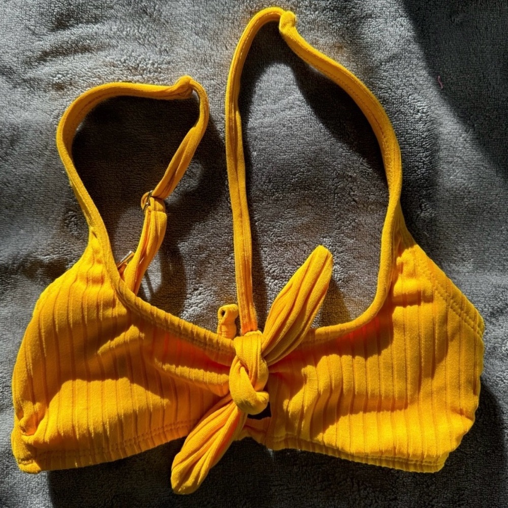 Yellow Ribbed Bikini Set - Picture 4 of 7